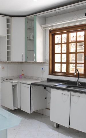 Casa à venda com 252m², 4 quartos e 5 vagasCozinha