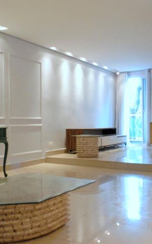 Casa à venda com 252m², 4 quartos e 5 vagasSala 1