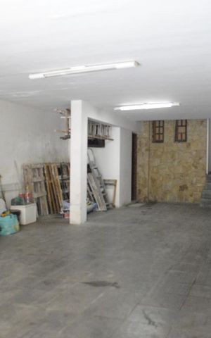 Casa à venda com 252m², 4 quartos e 5 vagasGaragem