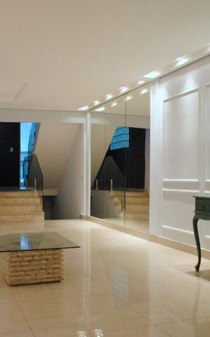 Casa à venda com 252m², 4 quartos e 5 vagasSala 1