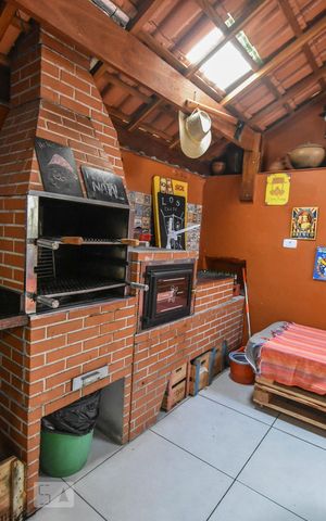Casa à venda com 140m², 3 quartos e 2 vagasVaranda Gourmet