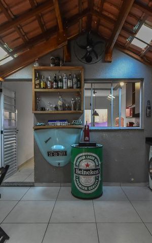Casa à venda com 140m², 3 quartos e 2 vagasVaranda Gourmet