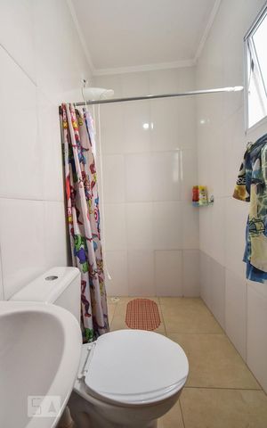 Casa à venda com 140m², 3 quartos e 2 vagasBanheiro 02