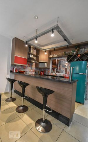 Casa à venda com 140m², 3 quartos e 2 vagasCozinha
