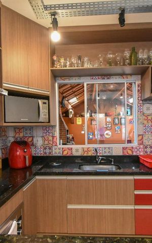 Casa à venda com 140m², 3 quartos e 2 vagasCozinha