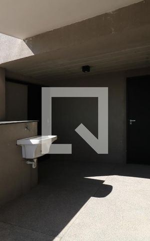 Apartamento à venda com 76m², 2 quartos e 1 vagaÁrea de Serviço