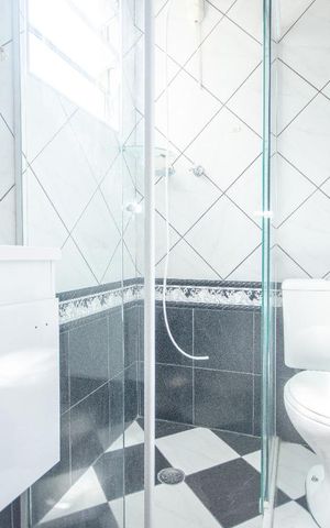 Casa à venda com 128m², 3 quartos e 1 vagaBanheiro