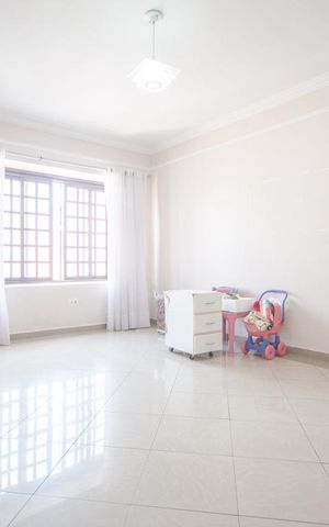 Casa à venda com 128m², 3 quartos e 1 vagaSala