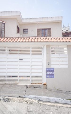 Casa à venda com 128m², 3 quartos e 1 vagaFachada