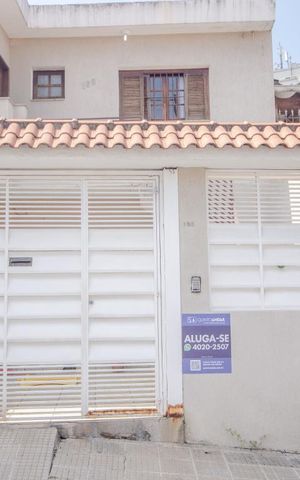 Casa à venda com 128m², 3 quartos e 1 vagaFachada