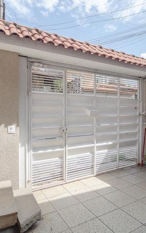 Casa à venda com 128m², 3 quartos e 1 vagaGaragem