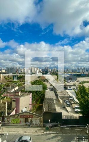 Apartamento à venda com 43m², 2 quartos e 1 vaga Apartamento à venda com 43m², 2 quartos e 1 vagaVista da Sacada