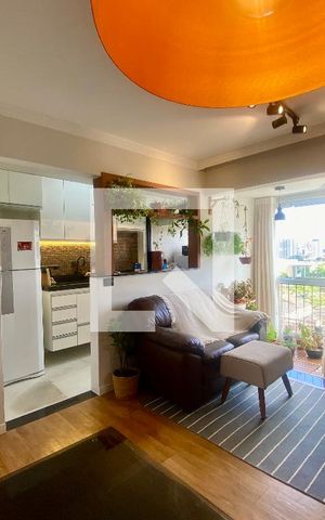 Apartamento à venda com 43m², 2 quartos e 1 vaga Apartamento à venda com 43m², 2 quartos e 1 vagaSala