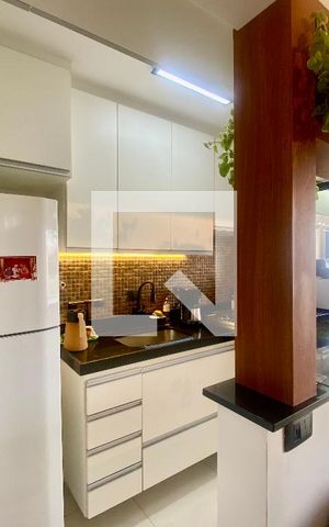 Apartamento à venda com 43m², 2 quartos e 1 vaga Apartamento à venda com 43m², 2 quartos e 1 vagaCozinha