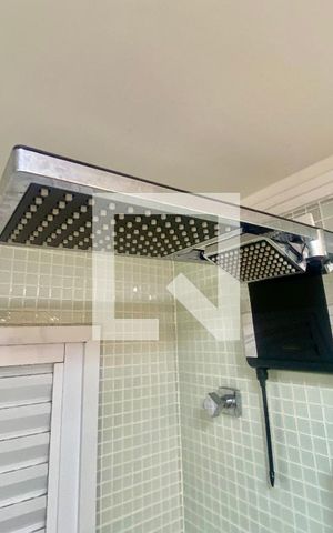 Apartamento à venda com 43m², 2 quartos e 1 vaga Apartamento à venda com 43m², 2 quartos e 1 vagaBanheiro