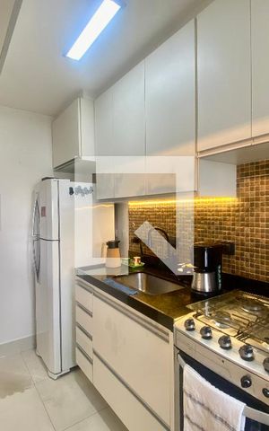 Apartamento à venda com 43m², 2 quartos e 1 vaga Apartamento à venda com 43m², 2 quartos e 1 vagaCozinha