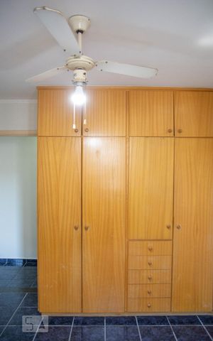 Apartamento à venda com 55m², 2 quartos e 1 vagaQuarto 1 - Armários