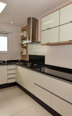 Apartamento para alugar com 160m², 3 quartos e 2 vagas Apartamento para alugar com 160m², 3 quartos e 2 vagasCozinha