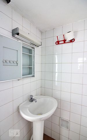 Casa para alugar com 75m², 1 quarto e sem vagaBanheiro Social