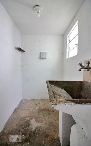 Casa para alugar com 75m², 1 quarto e sem vagaLavanderia