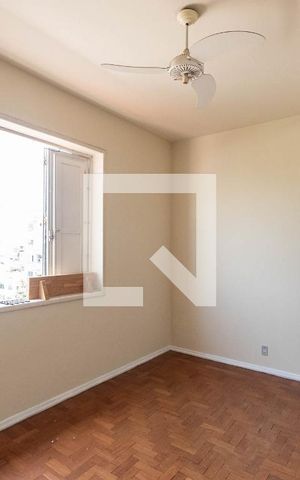 Apartamento à venda com 75m², 2 quartos e sem vagaSala