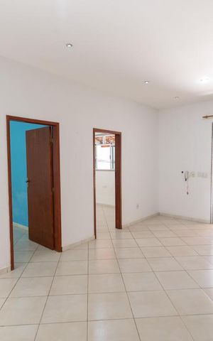 Casa à venda com 101m², 2 quartos e sem vaga Casa à venda com 101m², 2 quartos e sem vagaSala
