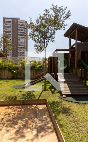 Apartamento à venda com 137m², 3 quartos e 3 vagas Apartamento à venda com 137m², 3 quartos e 3 vagasPlayground