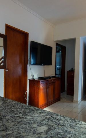 Casa à venda com 242m², 4 quartos e 1 vaga