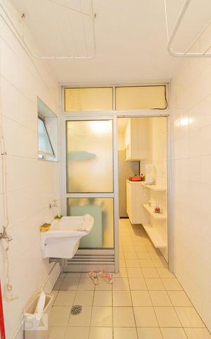 Apartamento à venda com 75m², 3 quartos e 2 vagas Apartamento à venda com 75m², 3 quartos e 2 vagasÁrea de Serviço