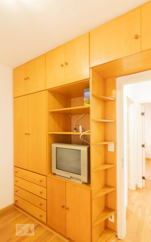 Apartamento à venda com 75m², 3 quartos e 2 vagas Apartamento à venda com 75m², 3 quartos e 2 vagasQuarto 2