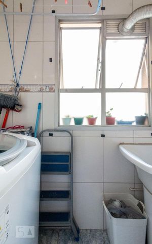 Apartamento à venda com 49m², 2 quartos e 1 vaga Apartamento à venda com 49m², 2 quartos e 1 vagaÁrea de Serviço