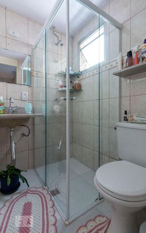 Apartamento à venda com 49m², 2 quartos e 1 vaga Apartamento à venda com 49m², 2 quartos e 1 vagaBanheiro