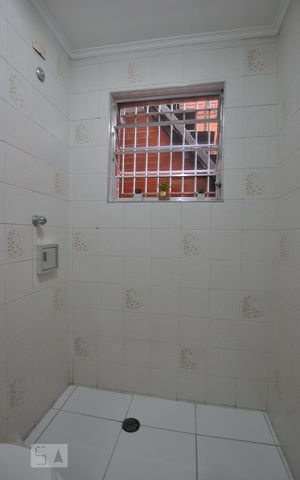 Casa à venda com 160m², 3 quartos e 1 vagaBanheiro 1