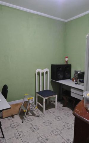 Casa à venda com 160m², 3 quartos e 1 vagaEdícula