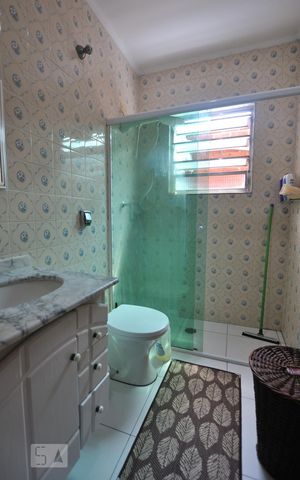 Casa à venda com 160m², 3 quartos e 1 vagaBanheiro 2