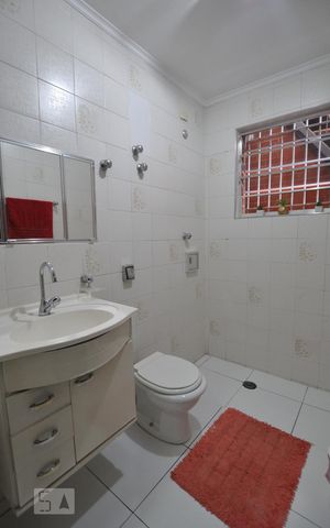Casa à venda com 160m², 3 quartos e 1 vagaBanheiro 1