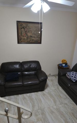 Casa à venda com 160m², 3 quartos e 1 vagaSala