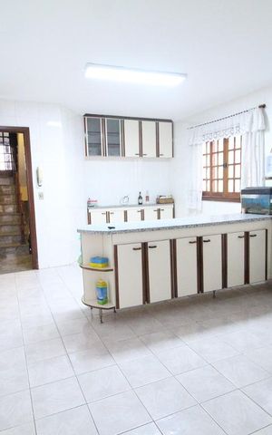 Casa para alugar com 250m², 4 quartos e 4 vagasCozinha