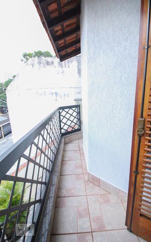 Casa para alugar com 250m², 4 quartos e 4 vagasSacada Quarto 1