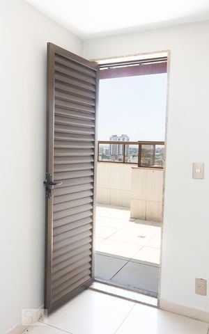 Apartamento à venda com 140m², 3 quartos e 1 vaga Apartamento à venda com 140m², 3 quartos e 1 vagaQuarto 3 (cobertura)