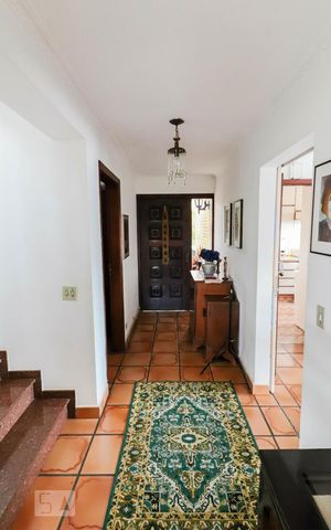 Casa à venda com 380m², 3 quartos e 5 vagas Casa à venda com 380m², 3 quartos e 5 vagas Salas