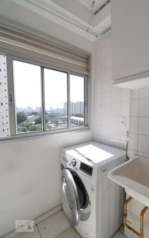 Apartamento para alugar com 44m², 2 quartos e 1 vagaArea de serviço 