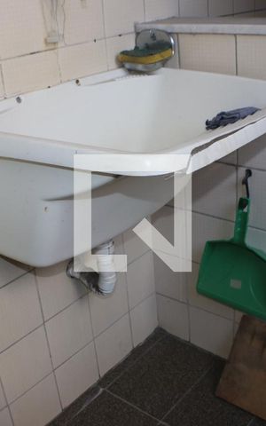 Apartamento à venda com 76m², 3 quartos e 1 vagaÁrea de Serviço