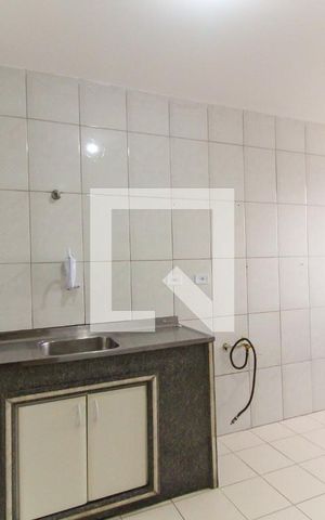 Apartamento para alugar com 48m², 2 quartos e 2 vagas Apartamento para alugar com 48m², 2 quartos e 2 vagasCozinha