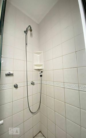 Apartamento para alugar com 74m², 2 quartos e 1 vagaBanheiro 
