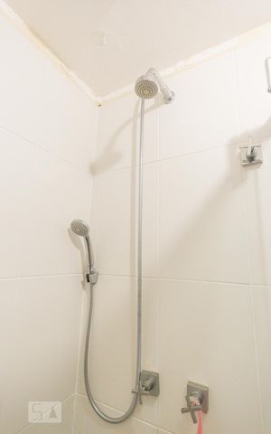 Apartamento para alugar com 90m², 3 quartos e 1 vaga Apartamento para alugar com 90m², 3 quartos e 1 vagaBanheiro da Suíte