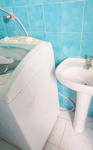 Casa à venda com 69m², 2 quartos e 1 vaga Casa à venda com 69m², 2 quartos e 1 vagaBanheiro de Serviço