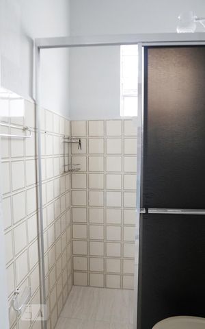 Casa para alugar com 55m², 1 quarto e sem vagaBanheiro