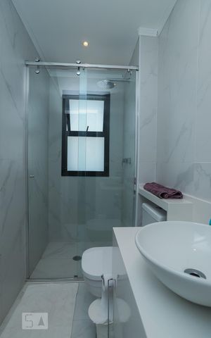 Apartamento para alugar com 64m², 2 quartos e 1 vaga Apartamento para alugar com 64m², 2 quartos e 1 vagaBanheiro Social