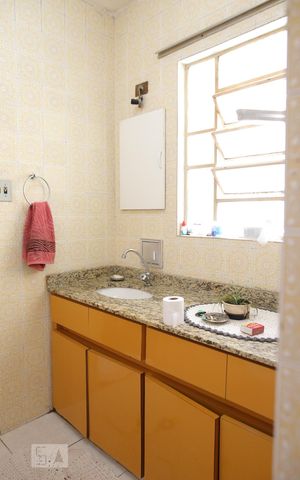 Apartamento à venda com 147m², 4 quartos e sem vaga Apartamento à venda com 147m², 4 quartos e sem vagaBanheiro 1